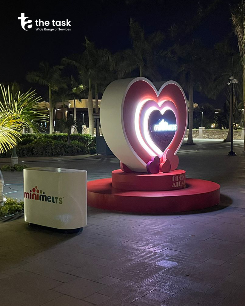 Valentine   Minimelts   Open Air Mall — Seasonal Decor — the task