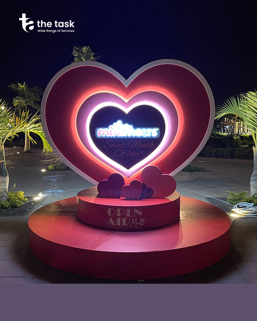 Valentine   Minimelts   Open Air Mall — Seasonal Decor — the task